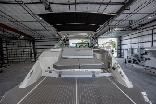 Sea Ray Sundancer 320 image