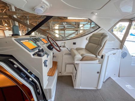 Tiara Yachts 3900 Sovran image