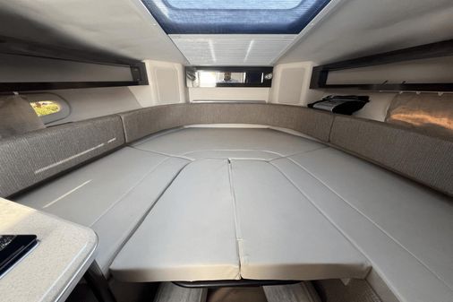 Sea Ray 280 Sundancer image