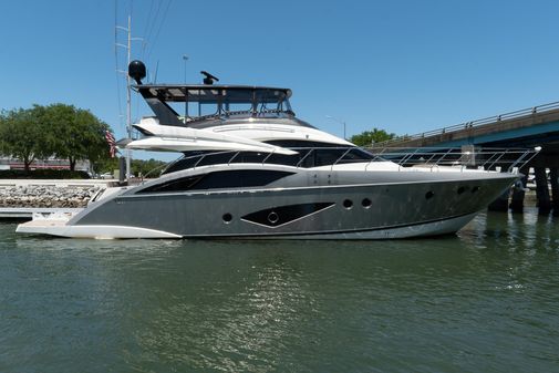 Marquis 630 Sport Yacht image