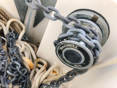 Catalina 320 image
