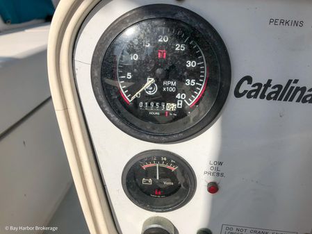 Catalina 320 image
