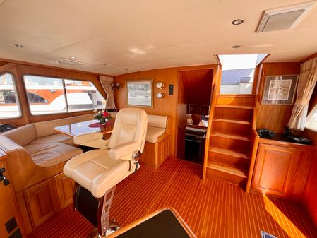 Tollycraft Pilothouse Motoryacht image