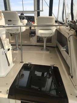 Silverton 40 Aft Cabin image