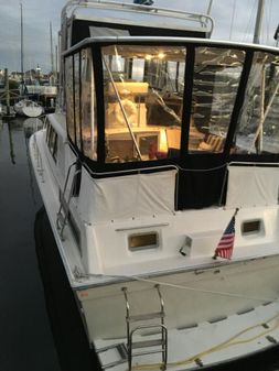 Silverton 40 Aft Cabin image