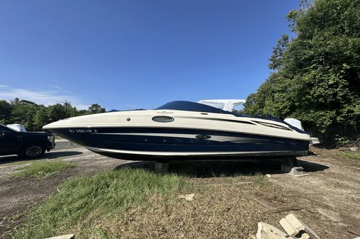 Sea Ray 260 Sundeck image