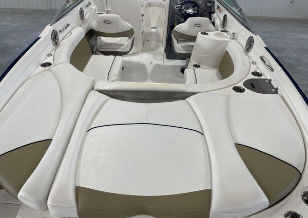 Rinker CAPTIVA-246-BR image