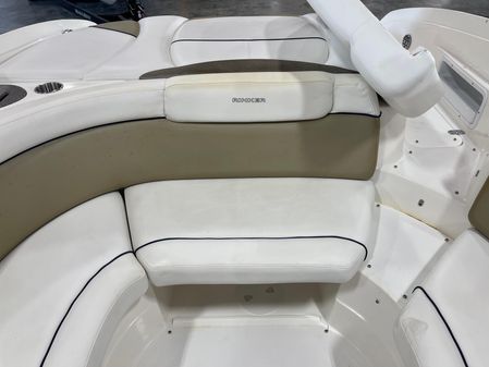 Rinker CAPTIVA-246-BR image