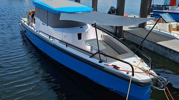 Axopar 28 AFT CABIN