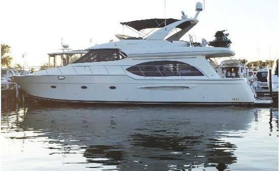 Meridian 580 Pilothouse