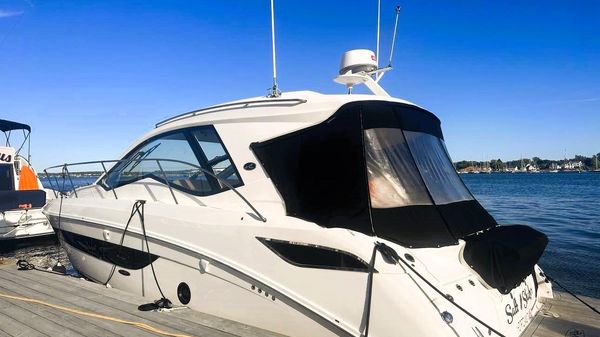 Sea Ray Sundancer 350 Coupe 