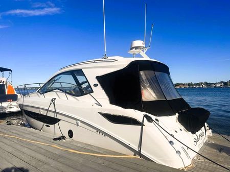 Sea Ray Sundancer 350 Coupe image