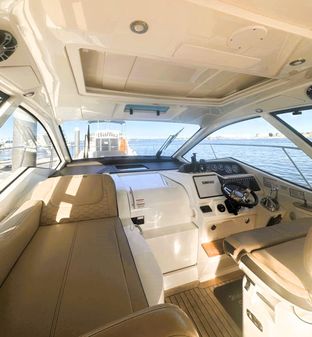 Sea Ray Sundancer 350 Coupe image