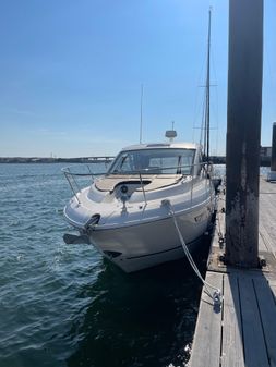 Sea Ray Sundancer 350 Coupe image