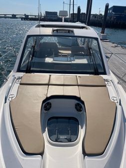 Sea Ray Sundancer 350 Coupe image