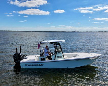 Blazer Bay 2700 Hybrid Bay image