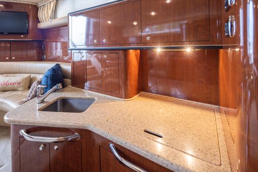 Sea Ray 450 Express Bridge image
