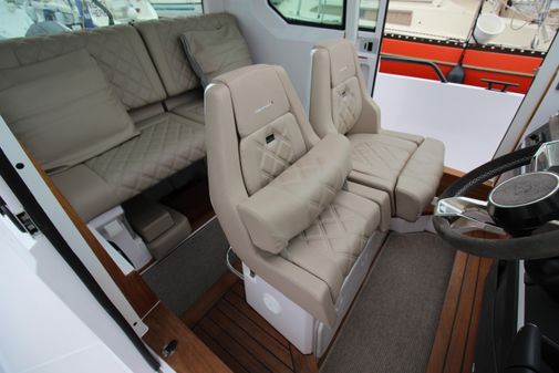 Axopar 28 CABIN image