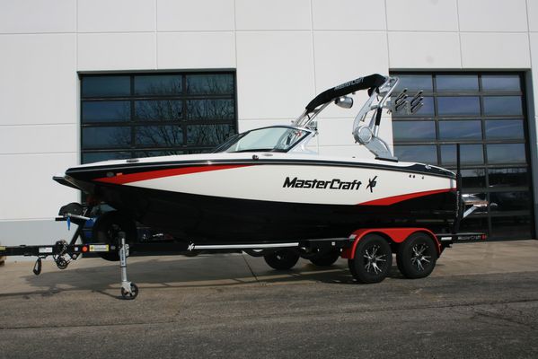 Mastercraft X2 - main image