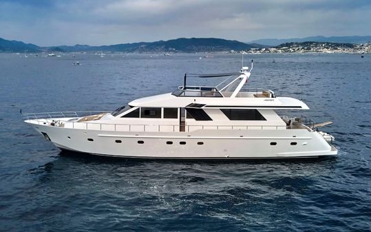 Heesen flybridge image