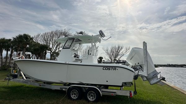 Costa Custom Boats 264 HC 