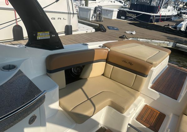 Sea Ray 270 SLX image