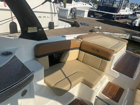 Sea Ray 270 SLX image