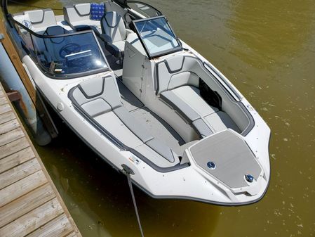 Yamaha-boats 250 image