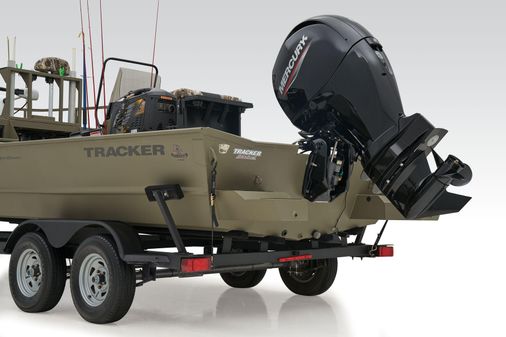 Tracker Grizzly 2072 CC Sportsman image