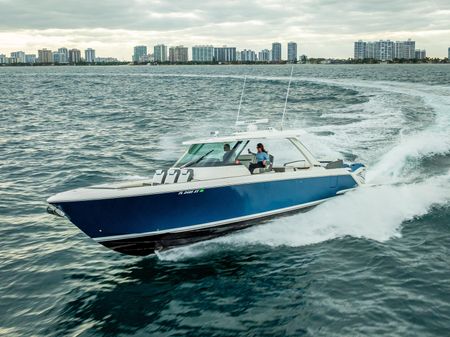 Tiara Sport 43 LS image