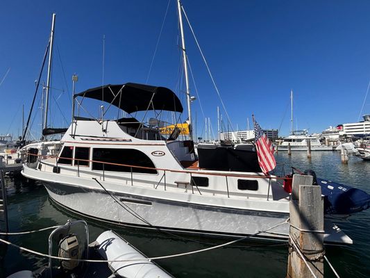 Ocean-yachts TRAWLER-42-2 - main image