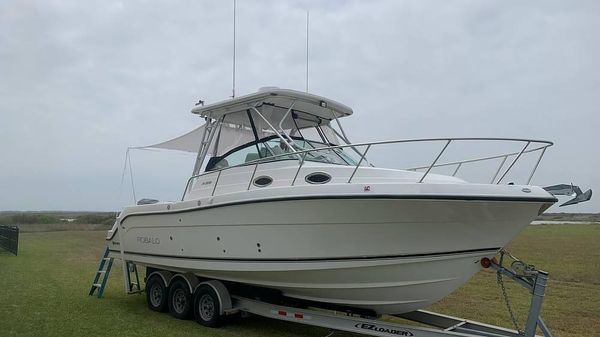 Robalo R305 