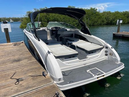 Regal 3200 Bowrider image