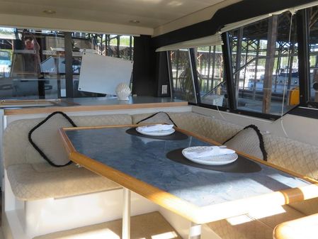 Bayliner 3688 Motoryacht image