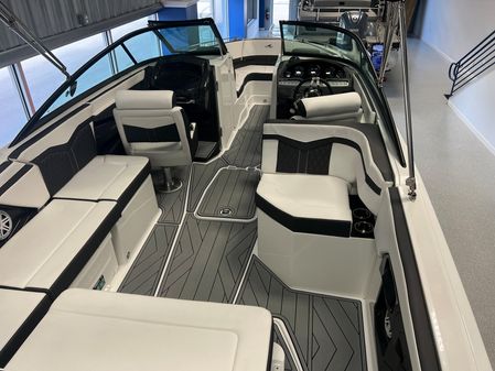 Monterey 258SS image