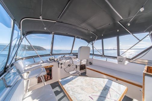 Ocean Alexander Cockpit M/Y image