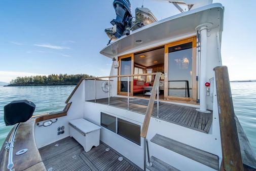 Ocean Alexander Cockpit M/Y image