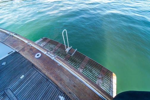 Ocean Alexander Cockpit M/Y image