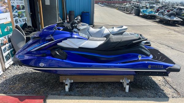 Yamaha WaveRunner GP SVHO 