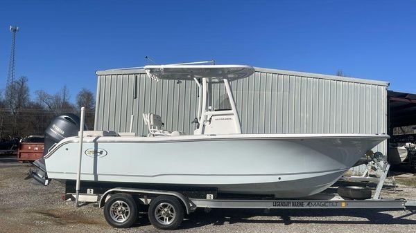 Sea Hunt Ultra 225