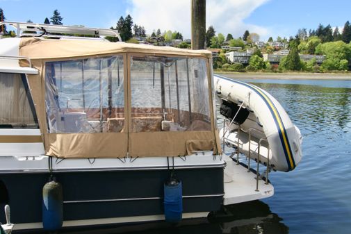 Ranger Tugs R-29 image