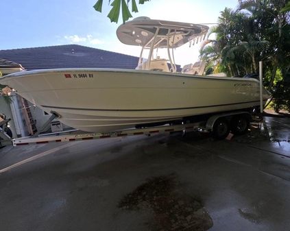 Cobia 261 Center Console image