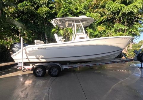 Cobia 261 Center Console image