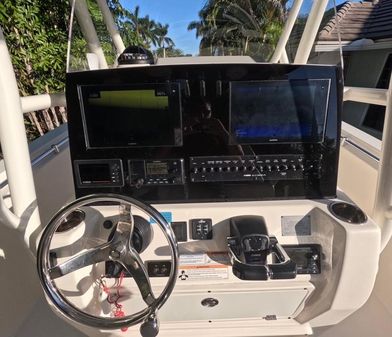 Cobia 261 Center Console image