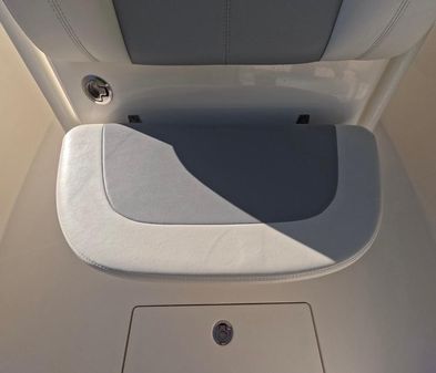 Cobia 261 Center Console image