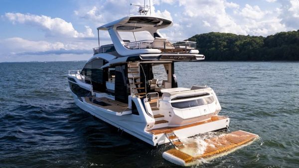 Galeon 560 Fly 