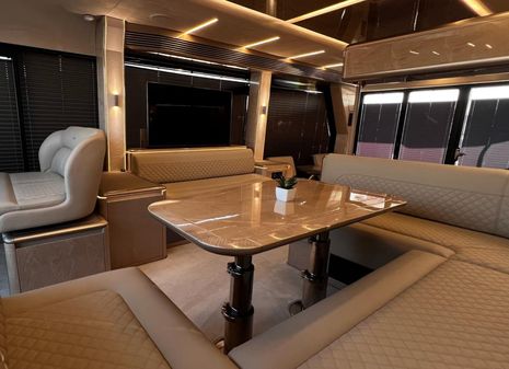 Galeon 560 Fly image