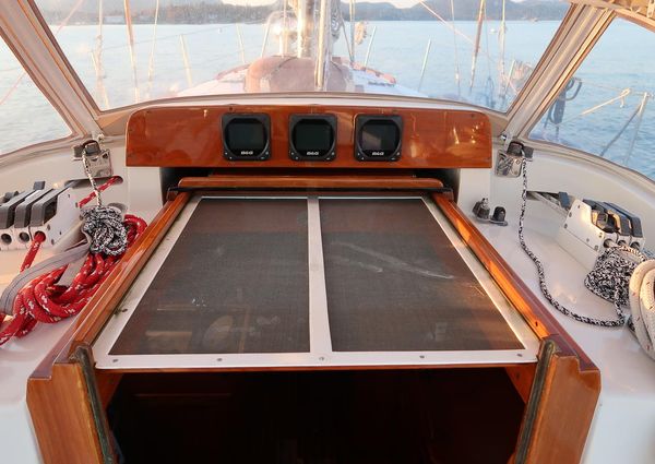 Hinckley Sou'wester 43 Sloop image