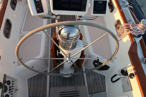 Hinckley Sou'wester 43 Sloop image