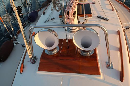 Hinckley Sou'wester 43 Sloop image